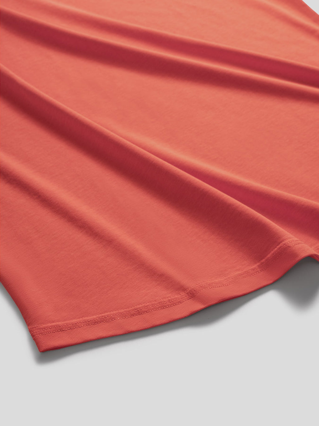 StaySmooth Long Sleeve Curve Hem Tee: Slim Fit
