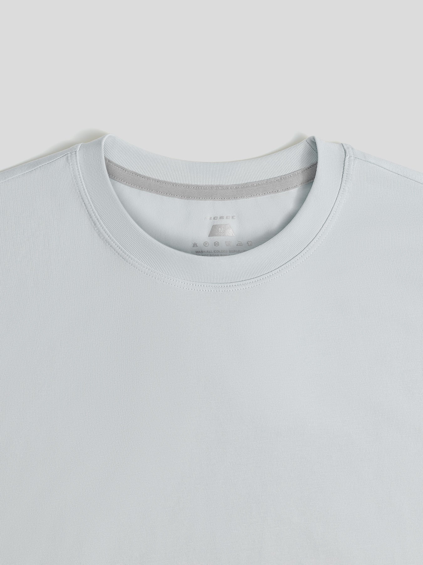 StaySmooth Long Sleeve Curve Hem Tee:Classic Fit