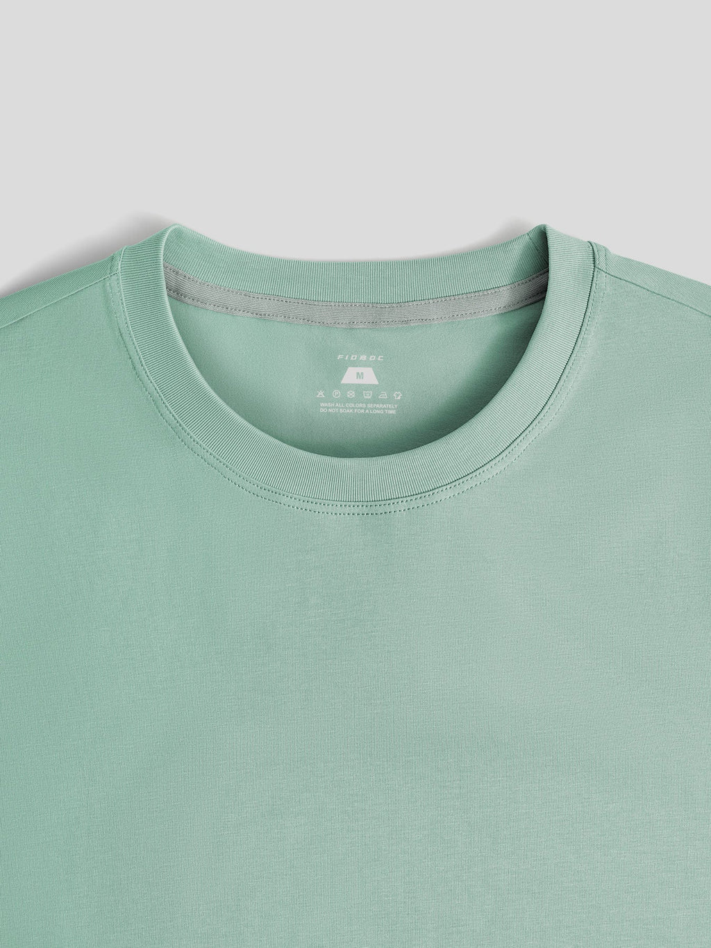 StaySmooth Long Sleeve Curve Hem Tee: Slim Fit
