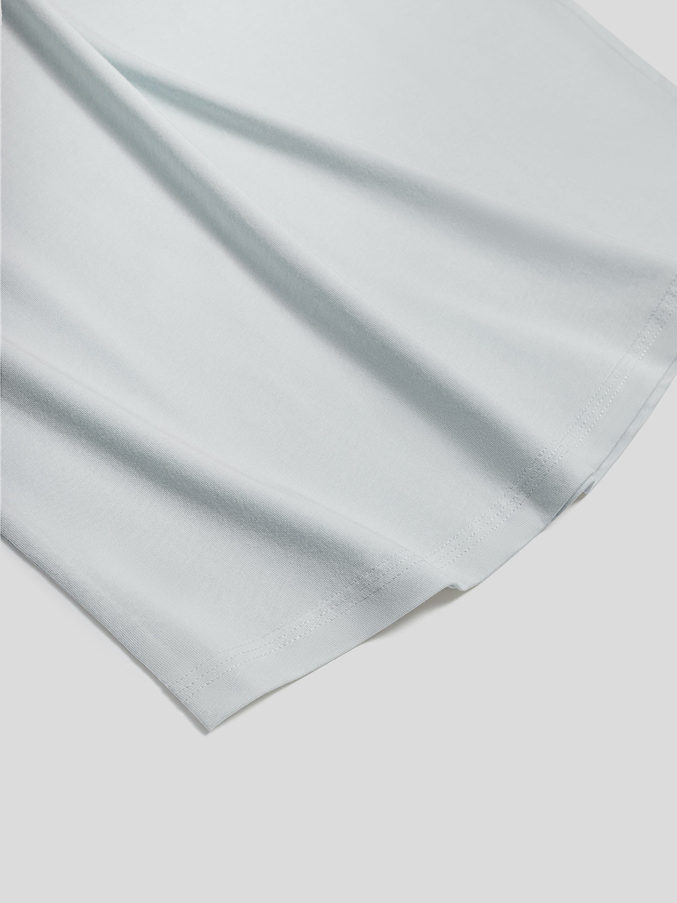 StaySmooth Long Sleeve Curve Hem Tee: Slim Fit