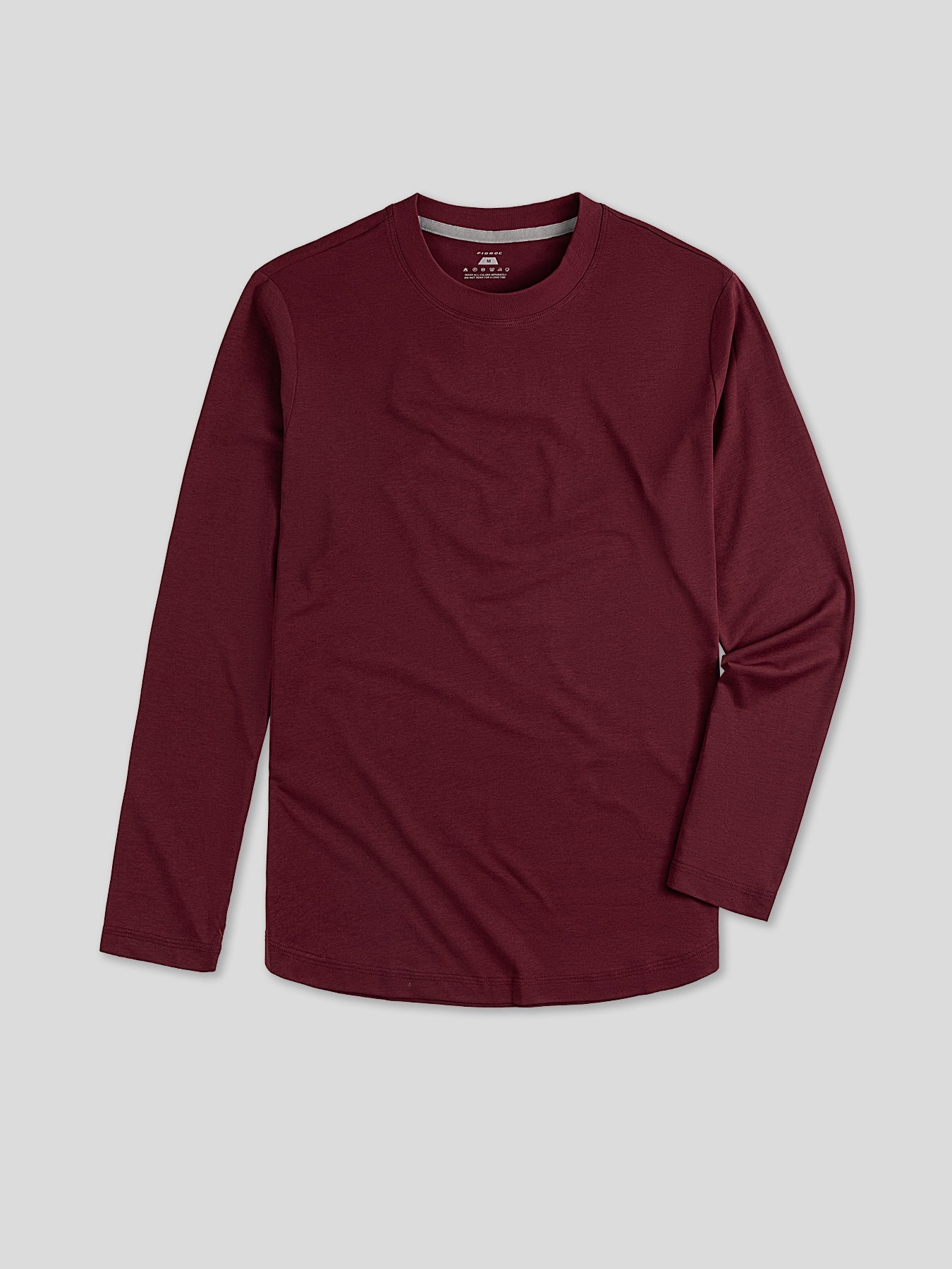 StaySmooth Long Sleeve Curve Hem Tee: Slim Fit