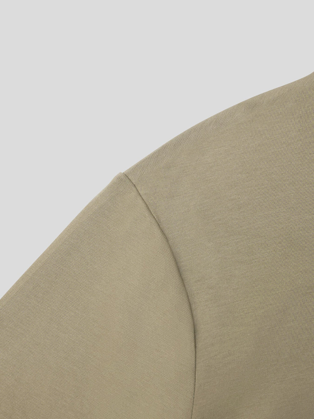 StaySmooth Long Sleeve Curve Hem Tee: Slim Fit