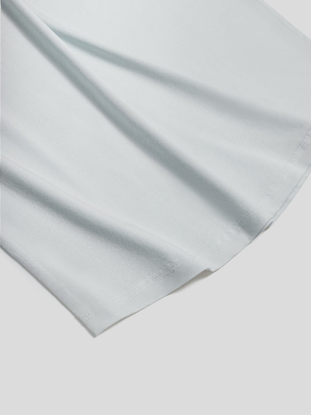 StaySmooth Long Sleeve Curve Hem Tee:Classic Fit