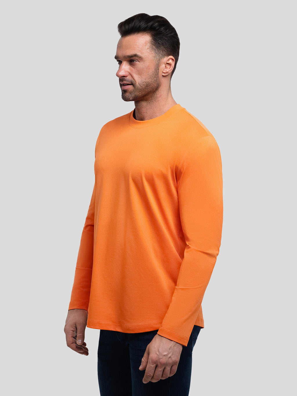 StaySmooth Long Sleeve Curve Hem Tee:Classic Fit