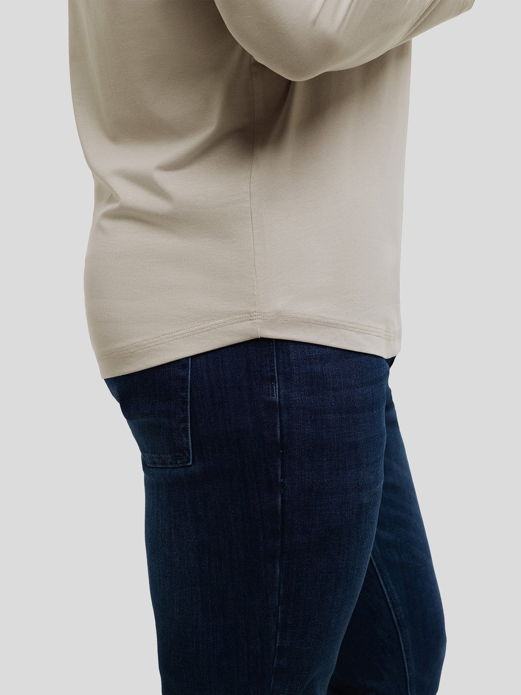 StaySmooth Long Sleeve Curve Hem Tee: Slim Fit
