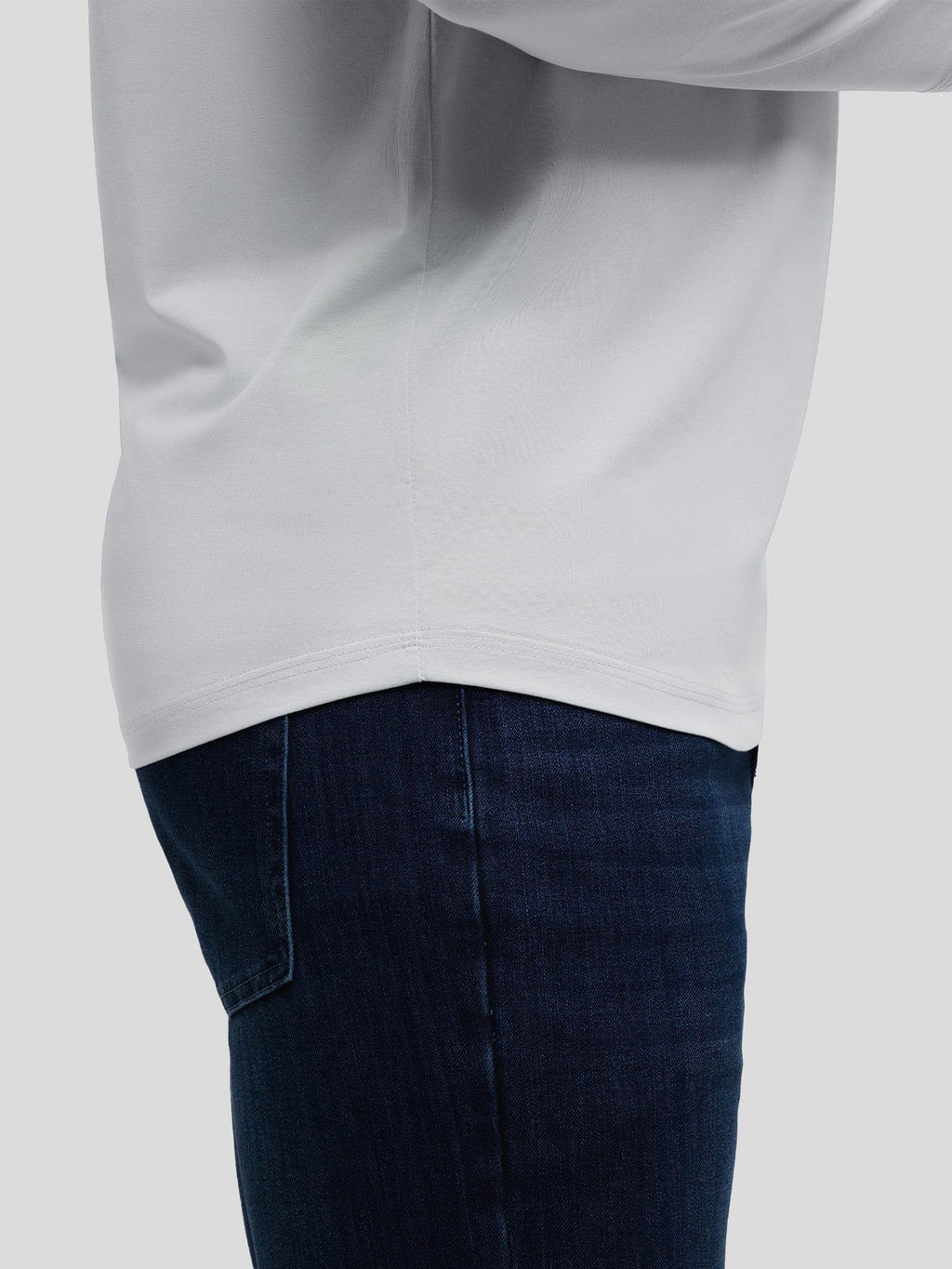 StaySmooth Long Sleeve Curve Hem Tee: Slim Fit