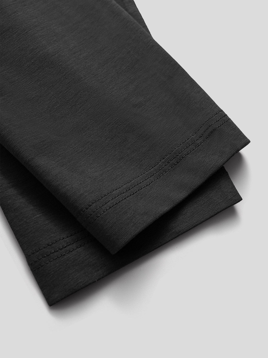 StaySmooth Long Sleeve Curve Hem Tee: Slim Fit